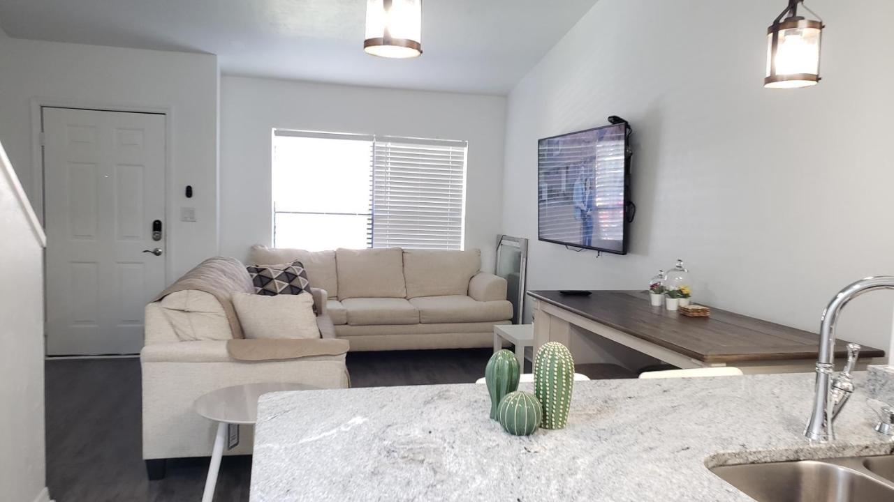 Discover Luxury Condo Steps Away From Celebration Pointe And I-75! غينزفيل، فلوريدا المظهر الخارجي الصورة