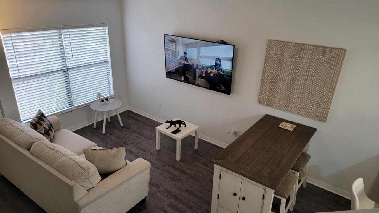 Discover Luxury Condo Steps Away From Celebration Pointe And I-75! غينزفيل، فلوريدا المظهر الخارجي الصورة
